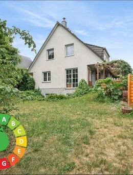 Modernes 7-Zimmer-Einfamilienhaus mit Wärmepumpe auf großem Traumgrundstück in Werder (Havel) - Werder (Havel)