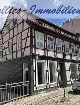 Wohnung mit Dachterrasse und Gewerbeinheit im Erdgeschoß im Herzen von Salzwedel - Salzwedel (Hansestadt)