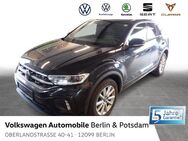 VW T-Roc, 2.0 TDI R-Line, Jahr 2022 - Berlin