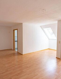 Charmante Maisonettwohnung mit Tiefgaragenstellplatz in Wenigenjena - Jena