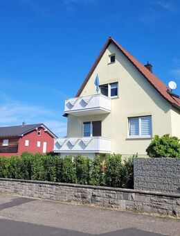 Für die Familie od. zum Generationenwohnen! Sehr guter Zustand und tolle, ruhige Lage mit Ausblick! - Kleinrinderfeld