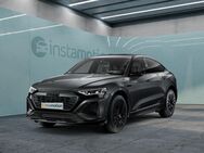 Audi Q8, , Jahr 2023 - München