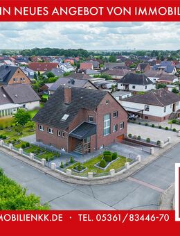 Zuhause in Jembke: Modernisiertes Zweifamilienhaus mit großem Garten, Terrasse und Balkonen - Jembke
