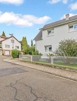 Leben, Wohnen, Wohlfühlen - Doppelhaushälfte mit großem Garten - Kraichtal