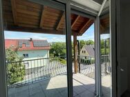 Schöne, frisch renovierte 4 Zimmer Altbauwohnung in zentraler Lage - Würzburg