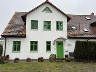 Me(e)hrfamilienhaus mit 3 Wohnungen auf 396 m² großem Grundstück im Seebad Breege-Juliusruh - Breege