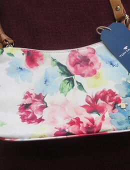 NEU mit ETIKETT * Rosen * Blumen * Blüten * Leder- Imitat * Hand- Tasche * Clutch * Handle Bag "Tom Tailor" Aquarell * pastell- bunt * - Riedlingen