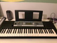 Digitales Keyboard Yamaha YPT240 - Köln