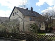 4-Zimmer-Dachgeschoss-Mietwohnung in 3-Part-Haus - Erlangen