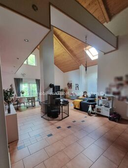 Großzügige Doppelhaushälfte mit EBK, Kamin, Carport und Garten in Walhausen - Nohfelden