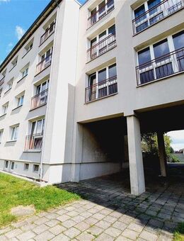 Willkommen daheim! - Etagenwohnung mit Tageslichtbadezimmer - Lauchhammer