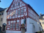 Die eigene Oldiekiste im historischen Stadtkern von Diez - Diez