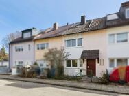Renovierungsbedürftiges Reihenmittelhaus in bevorzugter Lage von München-Obermenzing - München