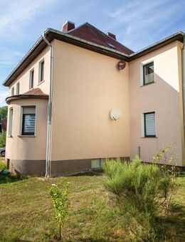 Vielseitiges Zweifamilienhaus mit großem Grundstück, Ausbaureserve und attraktivem Entwicklungspotenzial in Eckartsberga - Eckartsberga