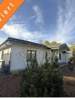 Verden: Exklusiver Bungalow mit überdachter Terrasse, Doppelgarage und vielem mehr im Lindenquartier - Verden (Aller)