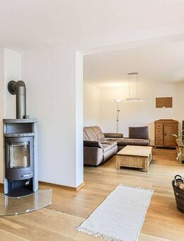 Komfortable 2-Zimmer-Wohnung mit Balkon und Stellplatz - Tutzing