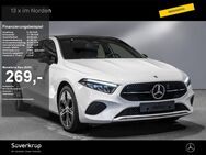 Mercedes A 180, Progressive Night, Jahr 2022 - Neumünster