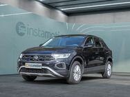 VW T-Roc, 1.0 TSI, Jahr 2023 - München