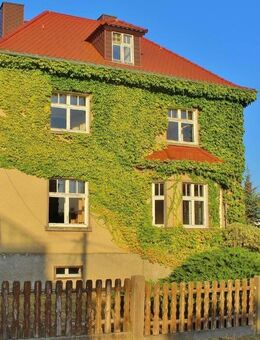 Charmante Villa auf Erbpachtland - Großröhrsdorf