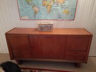 Sideboard und Vitrinenschrank Vintage - Berlin