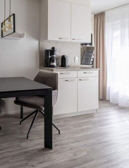 Gemütliche, voll möblierte 1-Zimmer-Wohnung in ruhiger Lage mit Parkplatz - Waiblingen