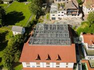 3 Gewächshäuser auf dem Flachdach eines Parkhauses - Titisee-Neustadt