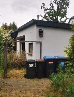 ...kleines Häuschen mit Potential auf großem Grundstück!!! - Barleben