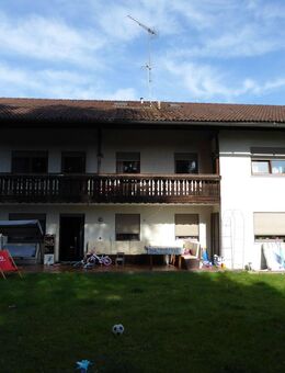 Sehr gepflegte 4 - Zimmer Wohnung mit Garage in Waging am See zu verkaufen ! - Waging (See)