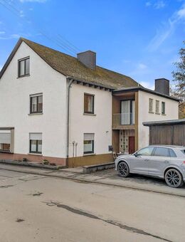 Großzügiges Wohnen in zentraler Lage: 7 Zimmer Wohnung in gepflegtem Einfamilienhaus mit Komfort - Biedenkopf