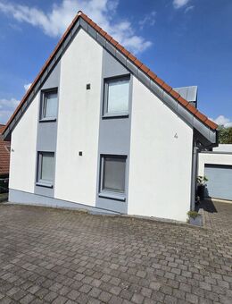 Modernes Einfamilienhaus mit großer Einliegerwohnung - Kleve (Nordrhein-Westfalen)