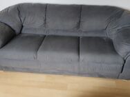 3-er Couch Betty Nicoletti. - Leverkusen