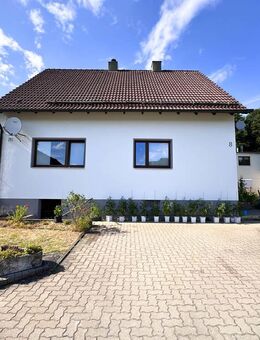 Vielseitiges Ein- bis Zweifamilienhaus mit großem Garten in Lautertal - Lautertal