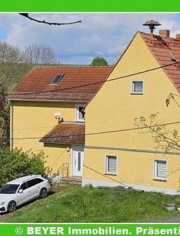! ! Preissenkung ! ! Zweifamilienhaus in ländlicher Gegend mit viel Platz für Tierhaltung - Klipphausen