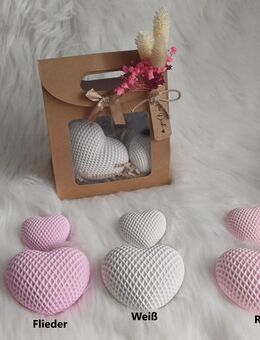 9,50 € ... Geschenk Set 2 er Set Herzen Herz Weiß Rosa Flieder incl. Geschenktüte Keraflott - Rheinbach