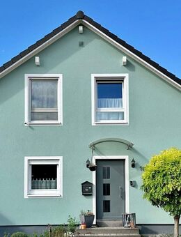 Reserviert - Freistehendes Einfamilienhaus mit Garten in naturnaher Lage im Sonneneck in Bürstadt - Bürstadt