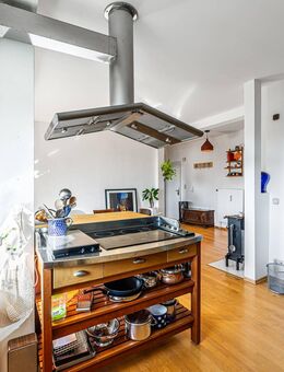RESERVIERT! Gemütliche, helle Maisonette Wohnung tolle Lage, ruhig und zentral, Preis VB - Nürnberg