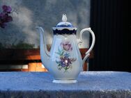 Porzellan Kaffeekanne von Kronester Bavaria buntes Blumenmotiv kobaltblau selten - Zeuthen