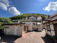 Großzügiges Wohnhaus mit massiven Nebengebäude - Floh-Seligenthal