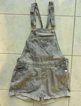 Janina Gr. 38 Latzhose Latzshorts Shorts grau - Jeanslook - Chemnitz