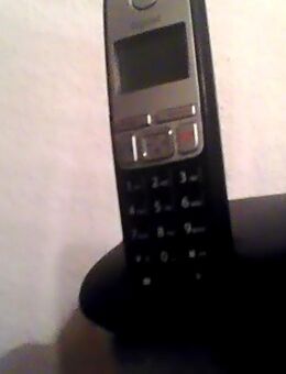 Biete zwei Telefone mit Station und Ladekabel beide funktionieren sehr guter Zustand ! - Dortmund Wickede