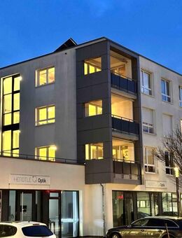 Eine altersgerechte Wohnung für Junggebliebene: Moderne 3,5-Zimmerwohnung im Zentrum von Renningen - Renningen