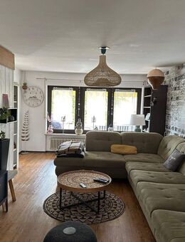 Familienfreundliche Maisonette-Wohnung mit Garten, Garage und Stellplatz - Weisweil