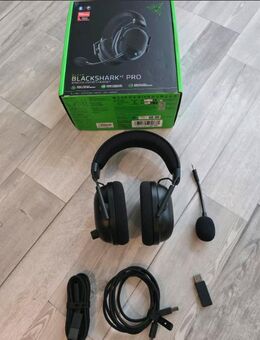 Razer BlackShark V2 Pro (2023) Version Wireless Gaming Headset - Berlin