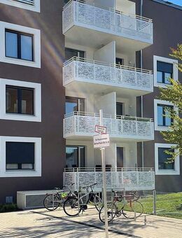 Bezugsfertig: Schöne Wohnung mit Dachterrasse und Loggia - Köln