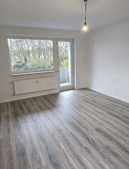 Sehr schöne sanierte 2 Zimmer Wohnung mit Balkon in Gelsenkirchen zu vermieten - Gelsenkirchen