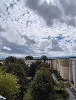 Kleine, feine Single-Wohnung mit Aufzug!!! - Hohenstein-Ernstthal