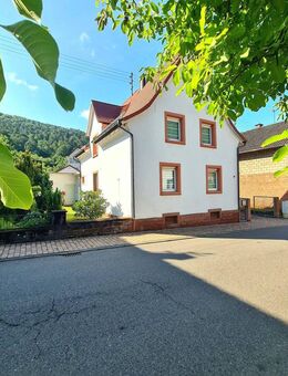 Modernisiertes Einfamilienhaus - 8 Zimmer, 2 Bäder, PV-Anlage, neue Heizung und vieles mehr! - Spirkelbach