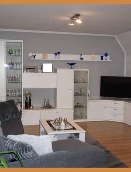 Attraktive, top gepflegte 2-Zimmer-Penthouse-Wohnung in Gotha - Kapitalanlage mit Perspektive! - Gotha