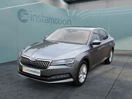 Skoda Superb, 2.0 TDI 7 Style Plus, Jahr 2024 - München