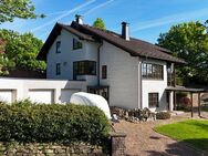 Einfamilienhaus mit Einliegerwohnung auf großem Grundstück in Sundern - Sundern (Sauerland)